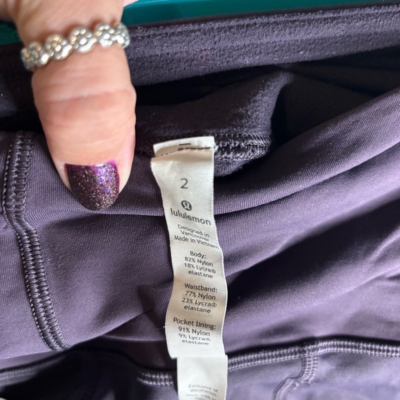 Lululemon Athletica Toasty Tech II Tight (Garnet) - Picture 3 of 9